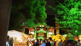Shinjuku Suwa Shrine annual festival